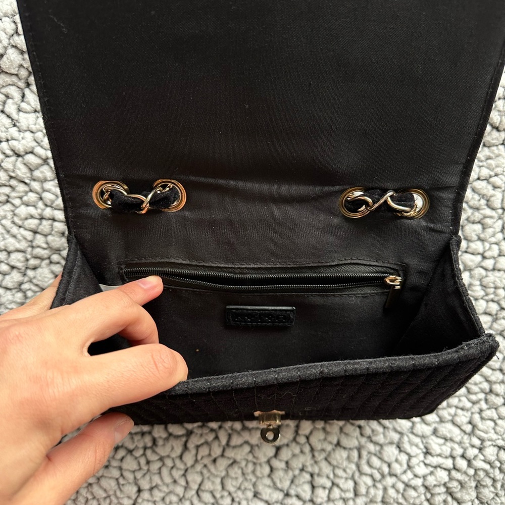 Chain Purse 🖤 - Picture 4 of 6